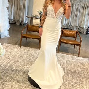 Never worn or altered MWL Cameron Crepe